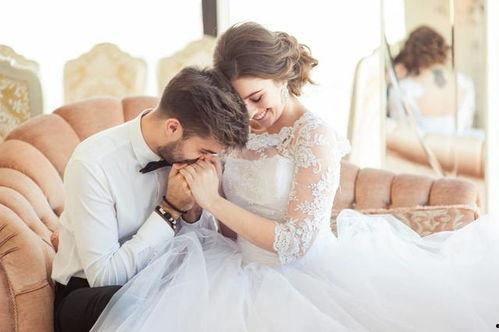 与新婚老公亲热图片,新婚夫妻甜蜜瞬间大揭秘