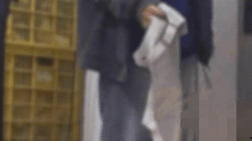 试衣间换衣服偷拍无码